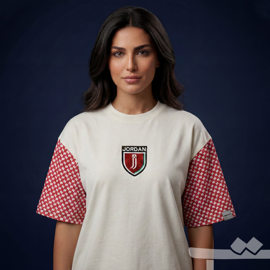 تي شيرت شعار المنتخب مع أكمام شماغ
