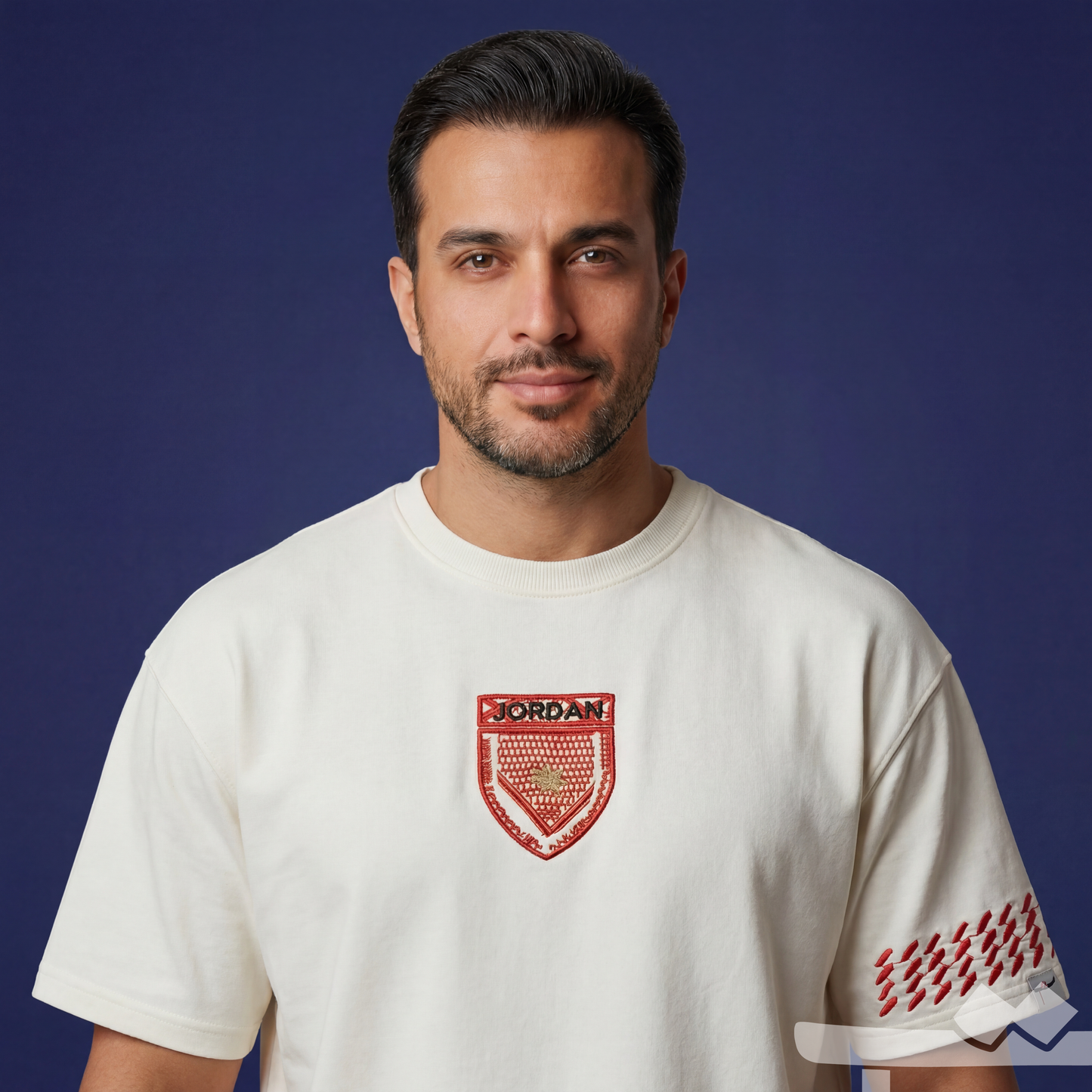 تي شيرت المنتخب والشماغ